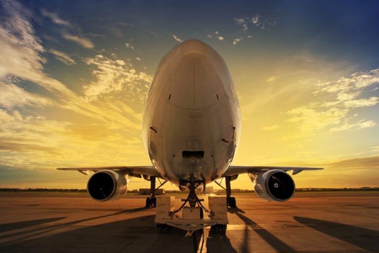Putnički avion na pisti