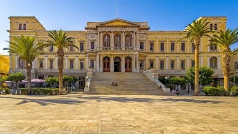 Gradska kuća u Ermupolisu na Sirosu