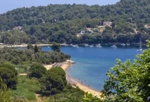 Read more about the article Plaža Agia Paraskevi – Ostrvo Skijatos