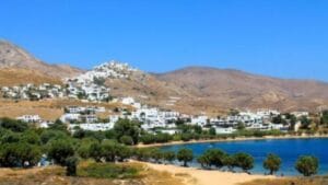 Read more about the article Plaža Livadakija Serifos, Grčka – Peščana, zaštićena od vetrova