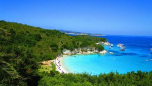 Прочитајте више о чланку Plaža Voutoumi – Ostrvo Antipaksi