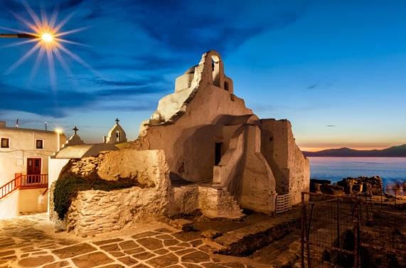 Crkva Panagija (Device Marije) Paraportiani na Mikonasu