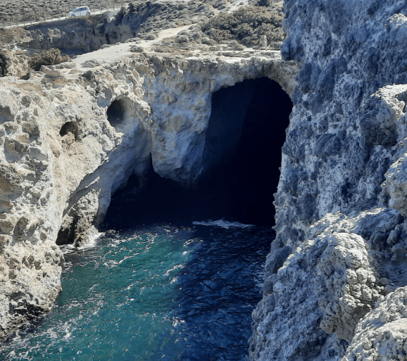 Papafragas pećina – sever Milosa