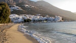 Read more about the article 10 + Plaža na ostrvu Amorgos na Kikladama