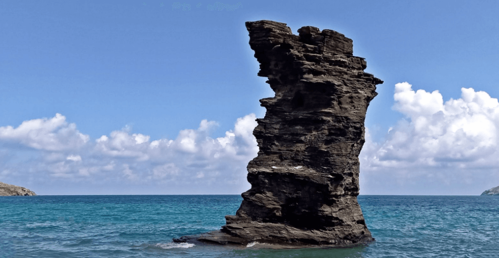 Andros Tis Grias do plaže Pidima