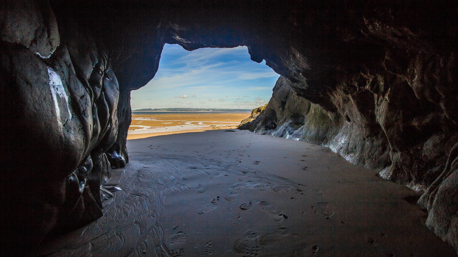Read more about the article 6 + Plaža ostrva Anafi dugačka i peščana, sa čistom vodom