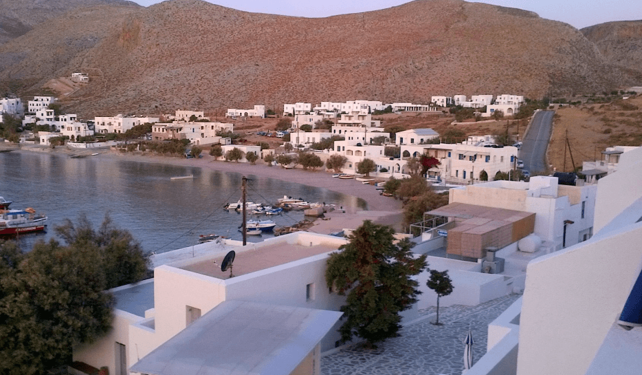 Plaža Folegandros Karavostasi