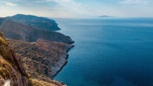 Read more about the article 10 + Plaža na Folegandrosu, Kikladi za potpuno opuštanje