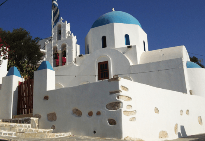 Znamenitost Donuse - Crkva Svetog Krsta 