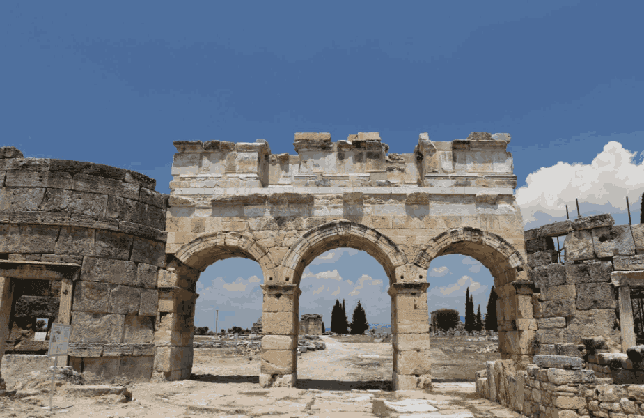 Drevni grad Hierapolis 