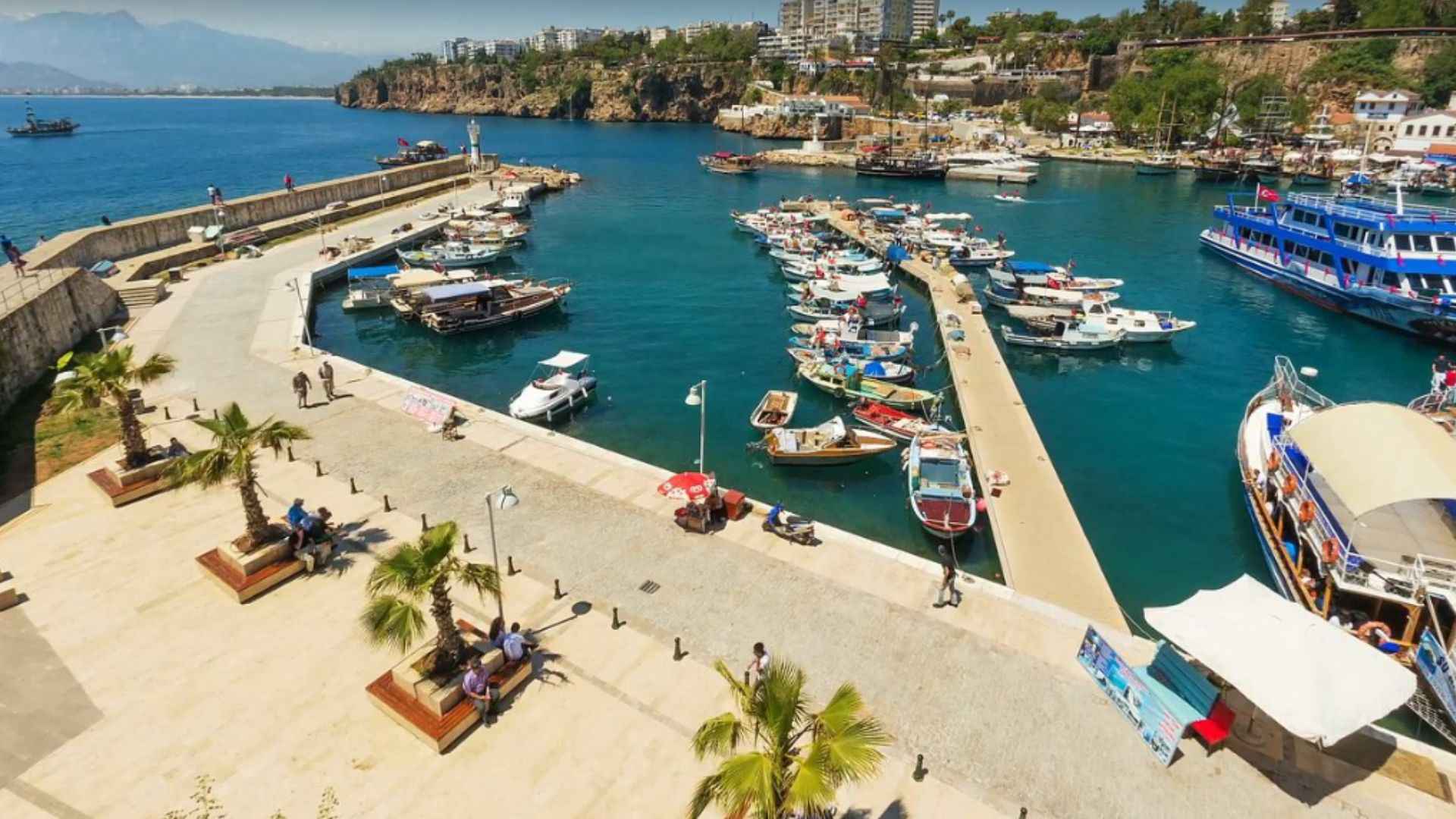 You are currently viewing Marina Antalija – rimska luka u srcu starog grada