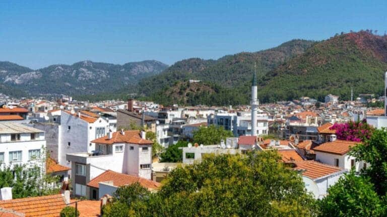 Zaliv i grad Marmaris