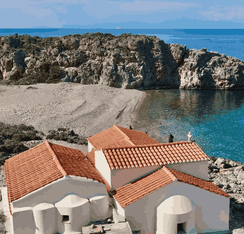 Agios Nikolaos — osamljeni zaliv kod svetionika