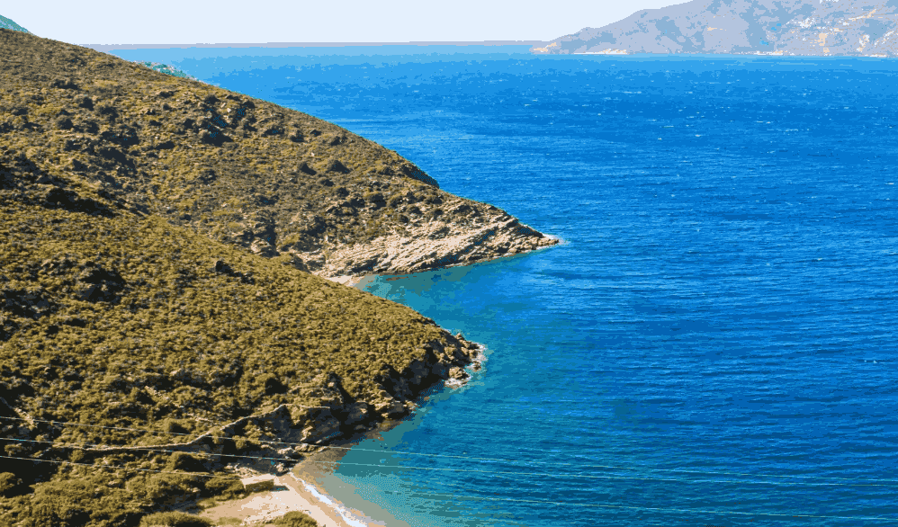 Ambelos plaža ostrva Furni — skrivena uvala za ljubitelje prirode