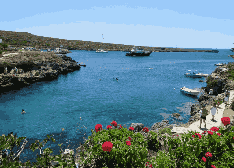 Plaža Kitire Avlemonas — ribarsko selo s dva lica