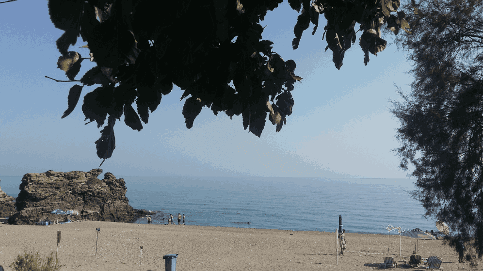 Plaža Rodakino u Retimnu – mirna šljunkovita uvala u srcu prirode