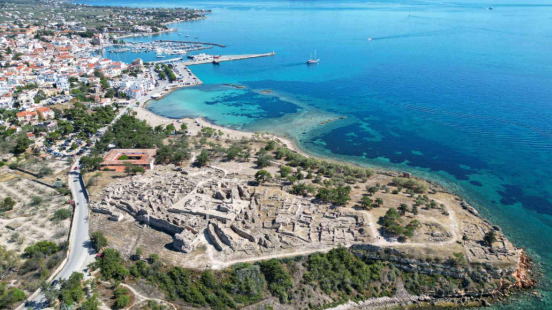 You are currently viewing Grad Egina – Kolona, Markelosova kula i riblja pijaca