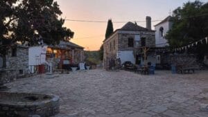 Read more about the article Selo Kastro (Tasos) – đenovljanski zamak i najstarija crkva