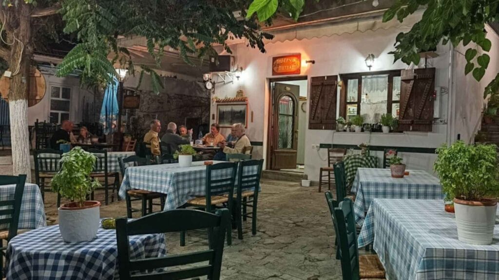 Selo Marijes (Tasos) – manastir Panaguda, klisura i med