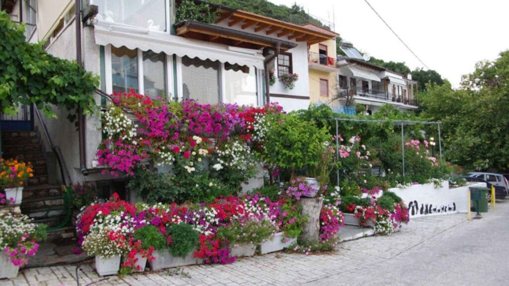 Selo Panagija (Tasos) – crkva, izvori i Zlatna plaža