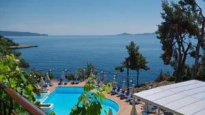 Read more about the article Grad Patitiri (Alonisos) – luka, plaže i polazak za morski park