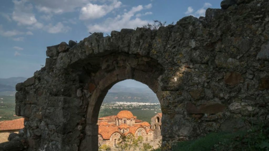 Kalamata – grad maslina, plaža u centru i kapija Mesenije