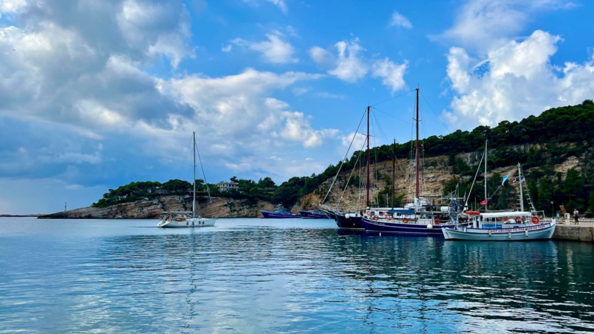 You are currently viewing Mala ostrva oko Alonisosa – Peristera, Kira Panagija, Đura i druga