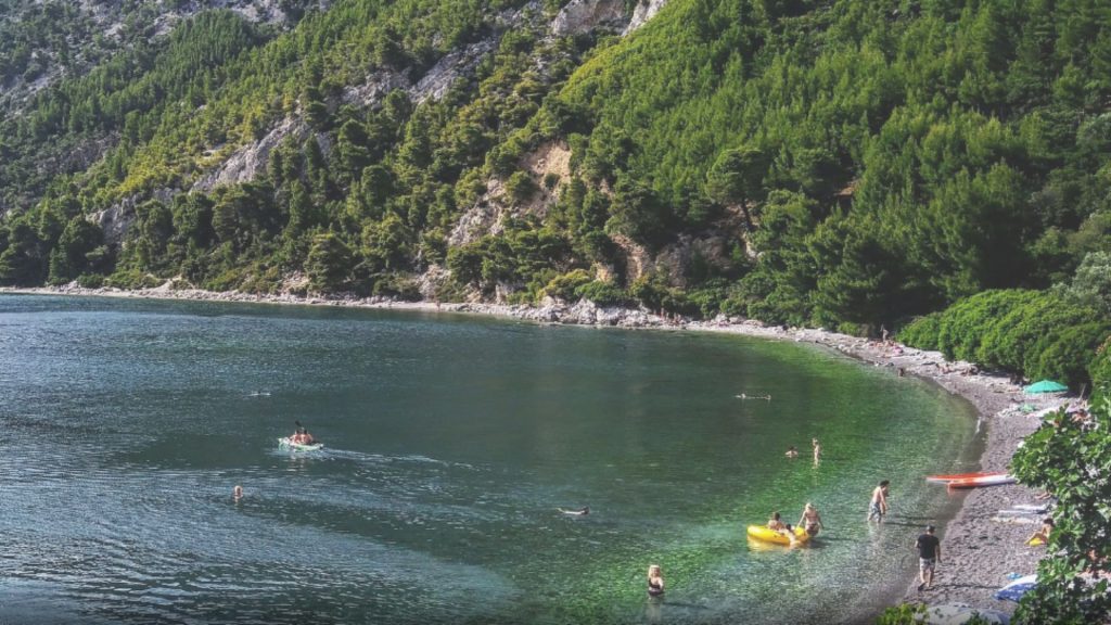 Plaža Dafni na ostrvu Evija
