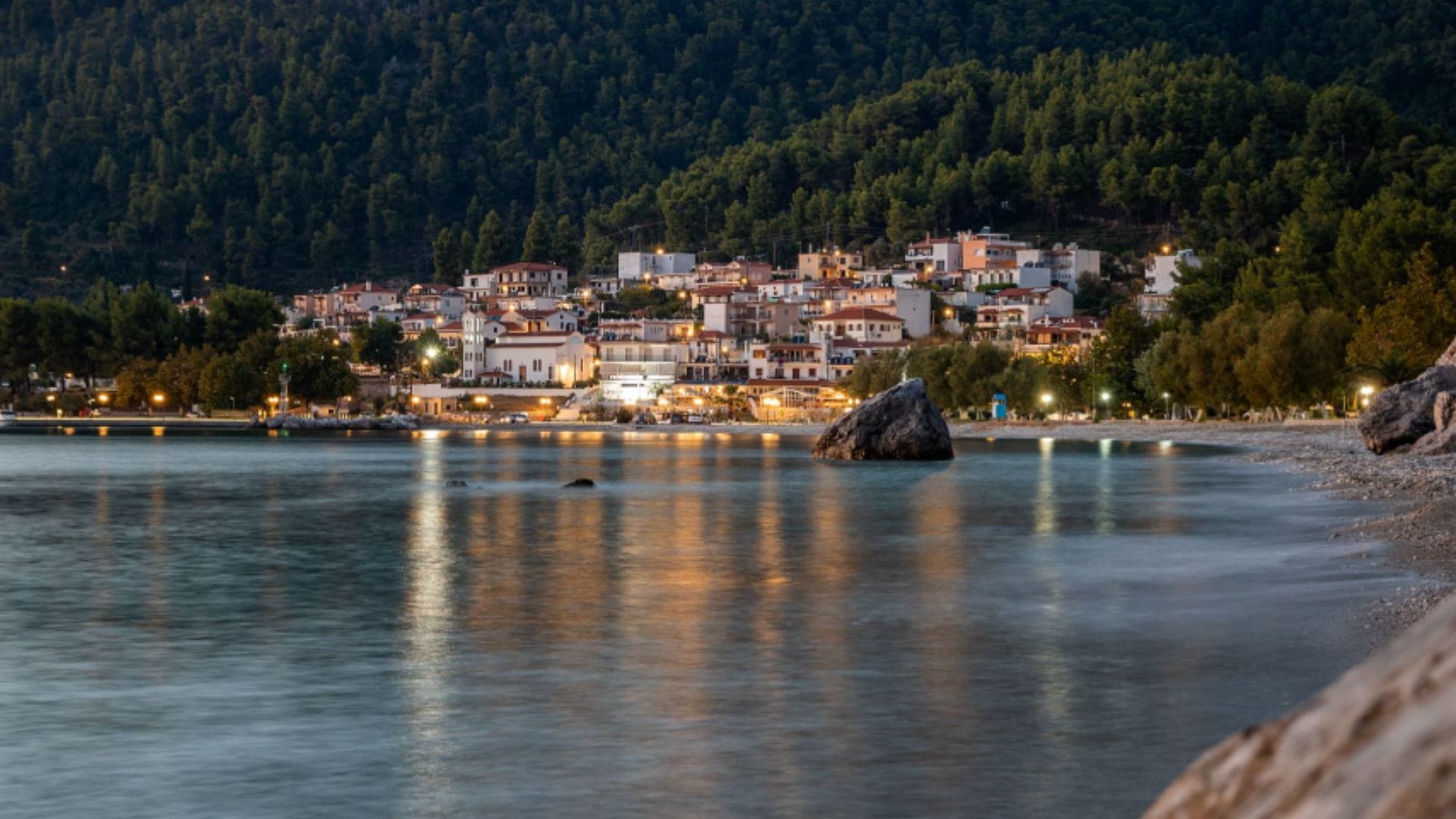 You are currently viewing Selo Neo Klima / Elios (Skopelos) – plaže, borova šuma i marina