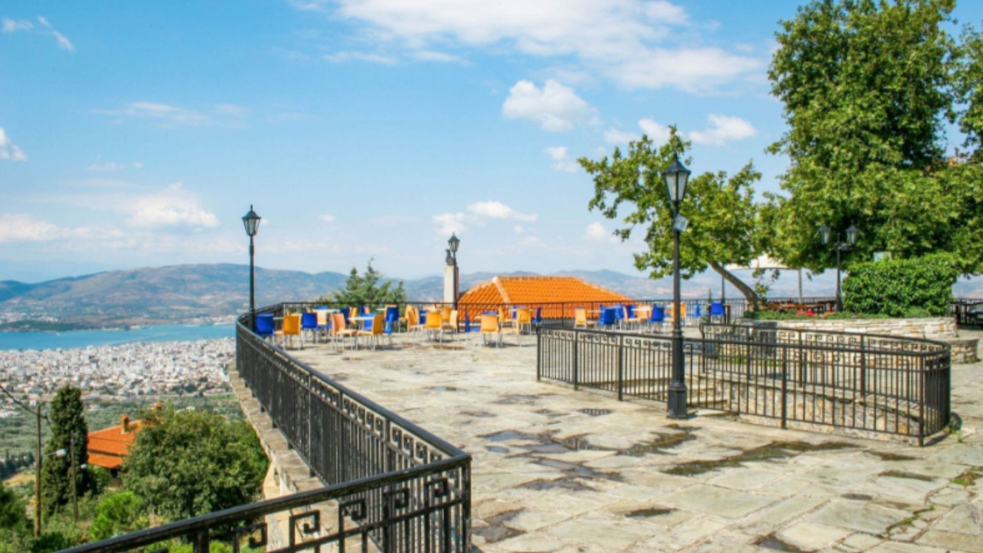 You are currently viewing Ano Volos (Pelion) – predgrađe na padini, Teofilos i pogledi