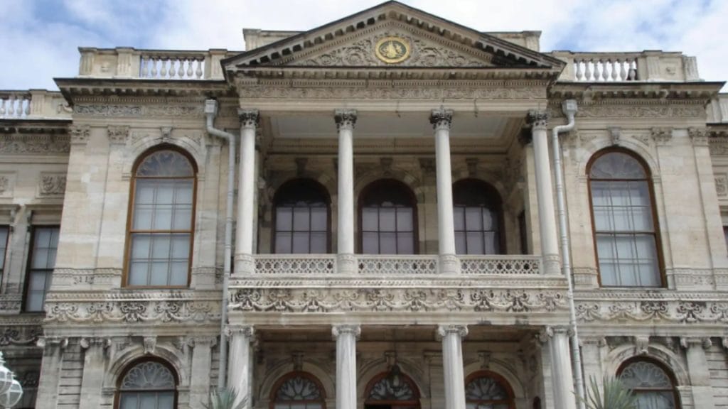 Dolmabahče