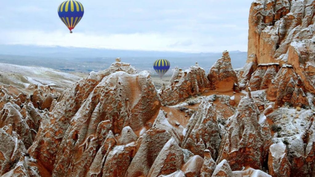 Let balonom nad Kapadokijom 