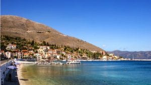 Read more about the article Selo Agija Efimija (Kefalonija) – ribarska luka, jedrenje i plaže