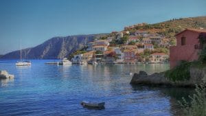 Read more about the article Selo Asos (Kefalonija) – venecijanski zamak, pastelne kuće i plaže