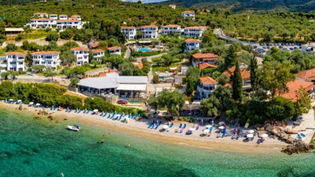 Selo Čorto (Pelion) – mirni zaliv, plaža i drevna luka