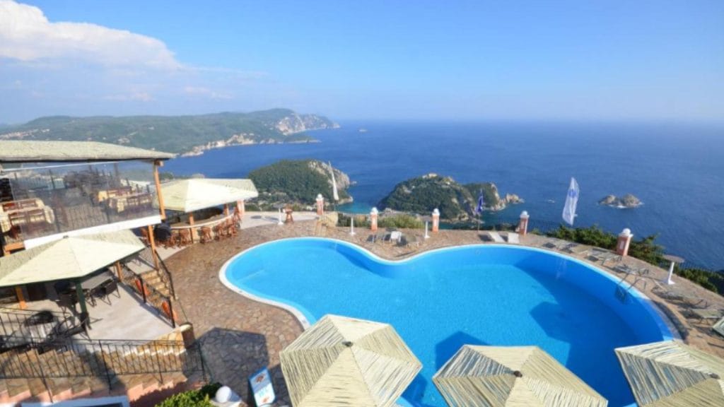Selo Lakones (Krf) – vidikovac Bela Vista i zamak Angelokastro