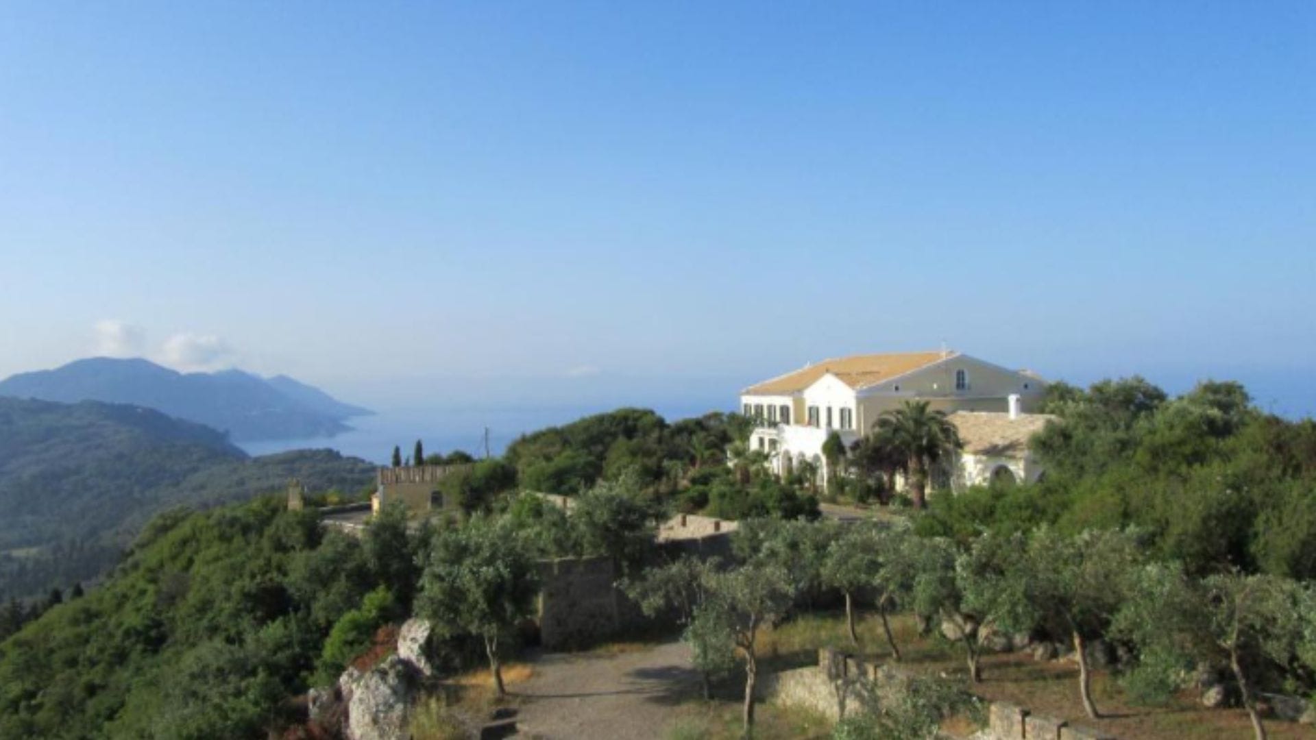 You are currently viewing Selo Pelekas (Krf) – Kajzerov presto, plaža Kontojalos i zalasci