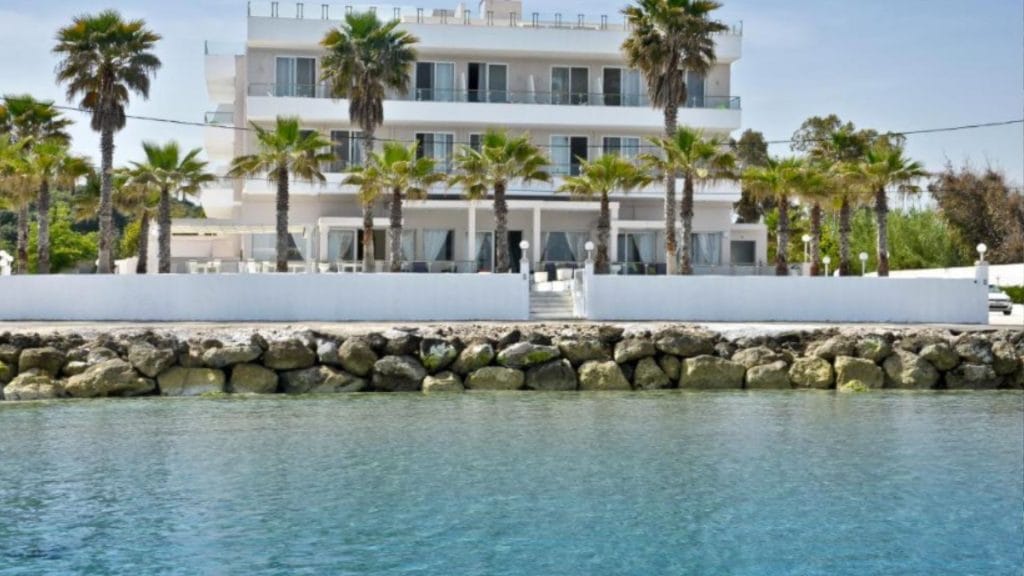 Selo Sidari (Krf) – Kanal ljubavi, peščane plaže i noćni život