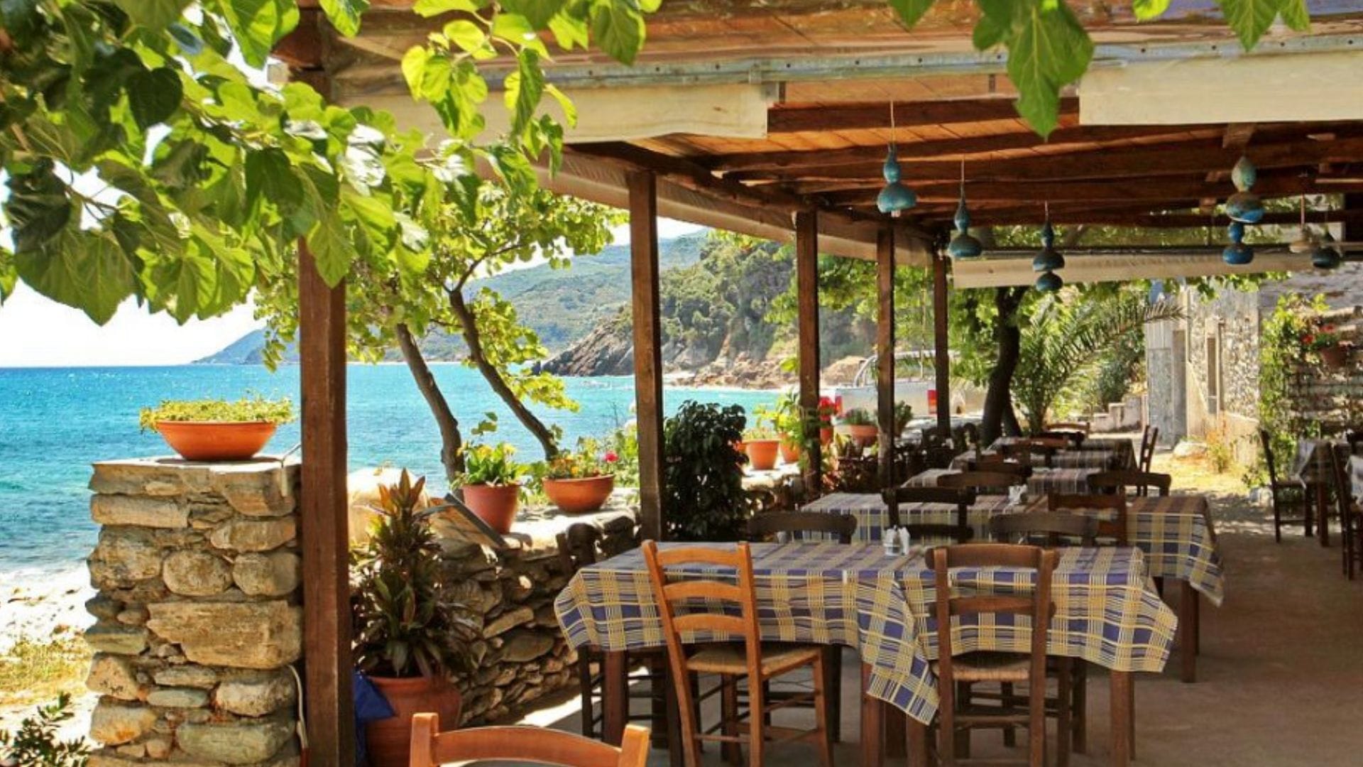 You are currently viewing Selo Zagora (Pelion) – Ellinomuseo, jabuke i plaža Horefto
