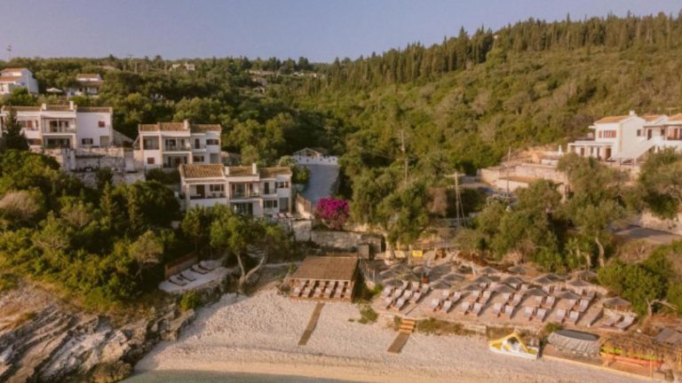 Anassa Mare Villas & Residences uz plažu na Paksiju