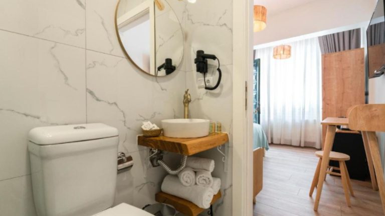 Aya Butik Otel na Bujukadi
