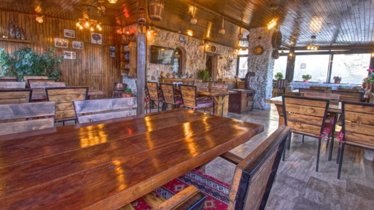 Pećinski hotel Babili u Nevšehiru
