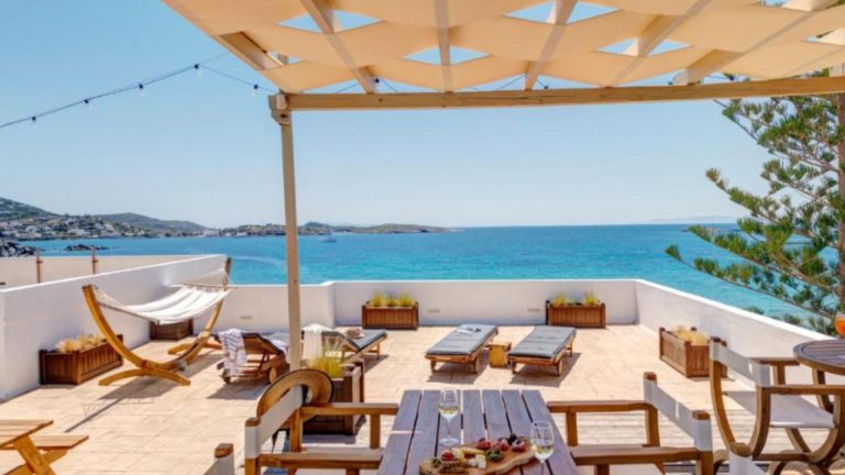 Brazzera Hotel u Finikasu na Sirosu