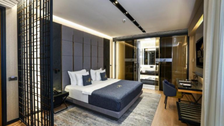 Broyt Hotel u Kadikoju