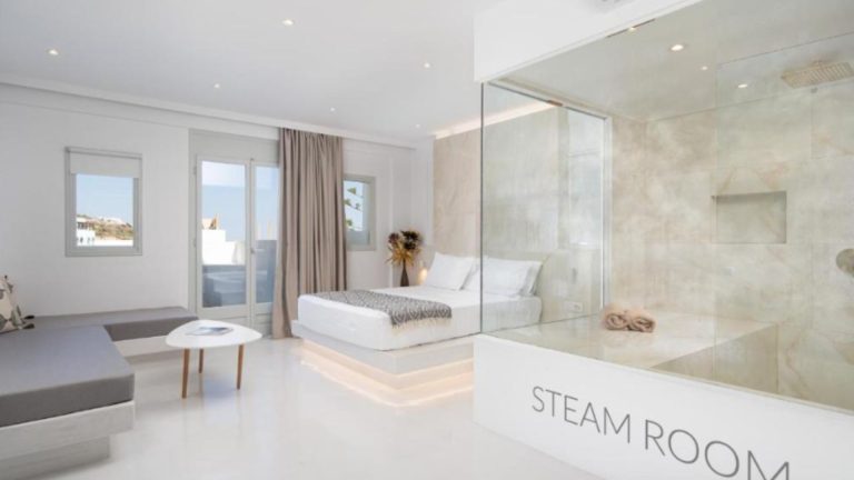 Cycladic Suites & Spa u Firi na Santoriniju