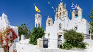 Прочитајте више о чланку Filoti na Naksosu – planina Zas, pećina Zas, kula Himaros i smeštaj
