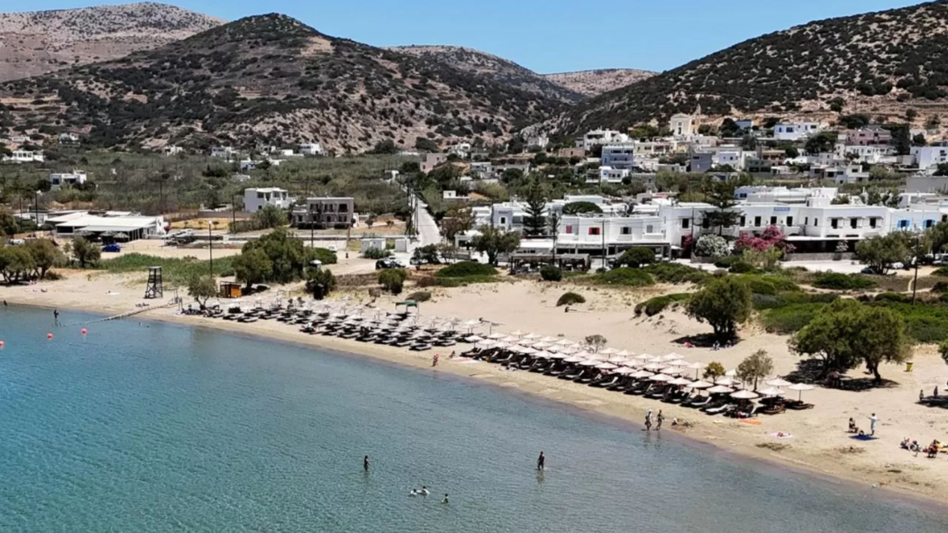 Тренутно гледате Galisas na Sirosu – kosmopolitsko odmaralište, plaža Galisas