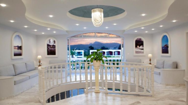 Hotel Marilen sa bazenom u Alindi na Lerosu