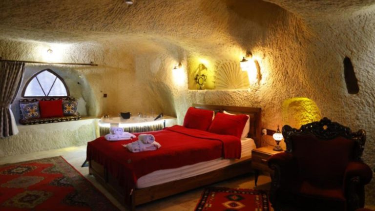 Apart-hotel Kale House u selu Nar
