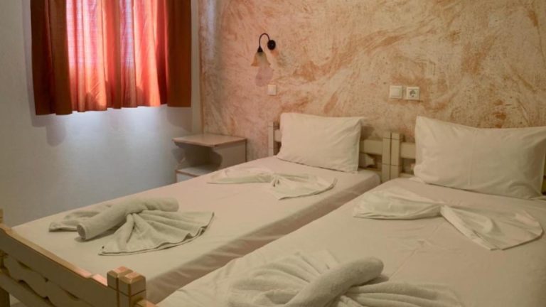 Melissa Chora u Hori blizu plaže Amos na Kufonisiji